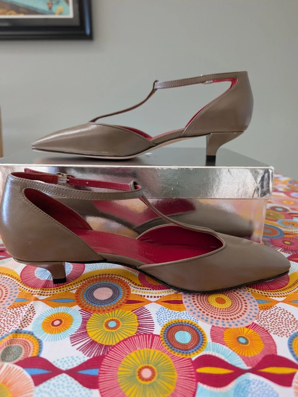 J Crew Made-in-Italy T-strap heels in leather CR930  Size 9.5 *Flawed